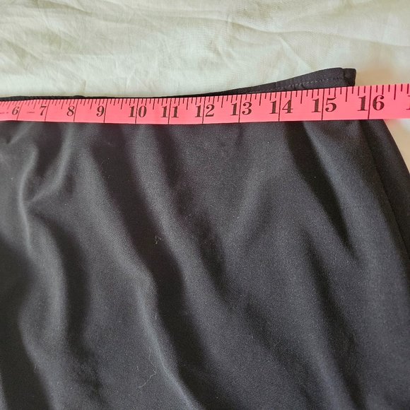 Joseph Ribkoff stretch skirt - Picture 6 of 8